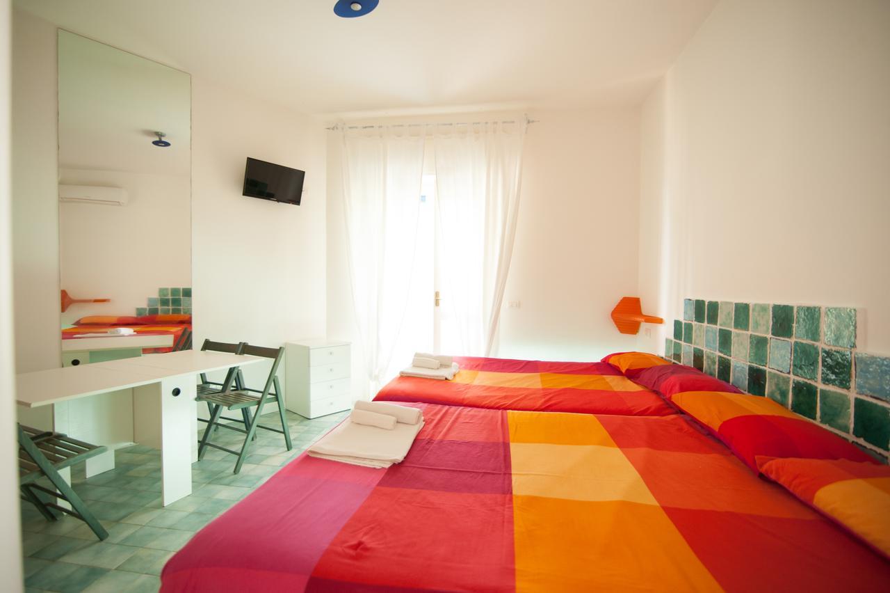 Suite House L'Isola Che Non C'E Fontane Bianche Zewnętrze zdjęcie